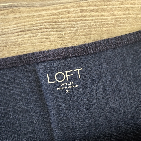 LOFT Outlet Navy Button-Front Tank • NWT • Size XL 💙 - Picture 4 of 8